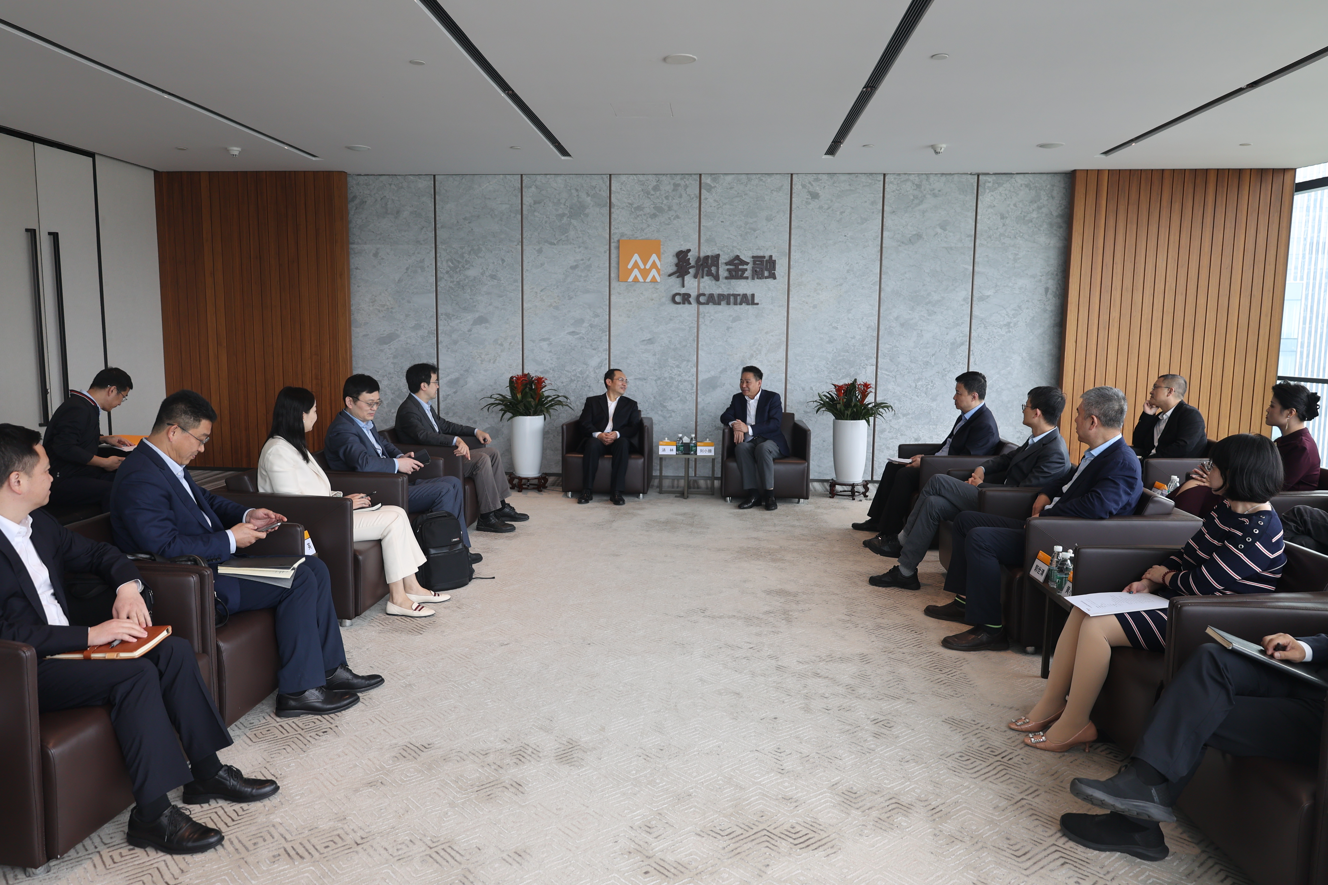 中石油集团总经理助理汤林到访华润金融